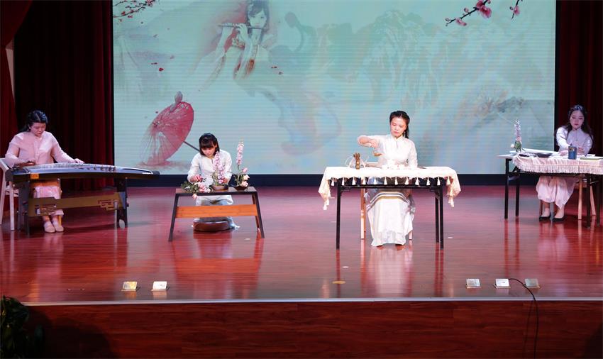 江南电子网站(中国)官方网站2019年度工作动员大会---传统文化展示《茶花墨韵》